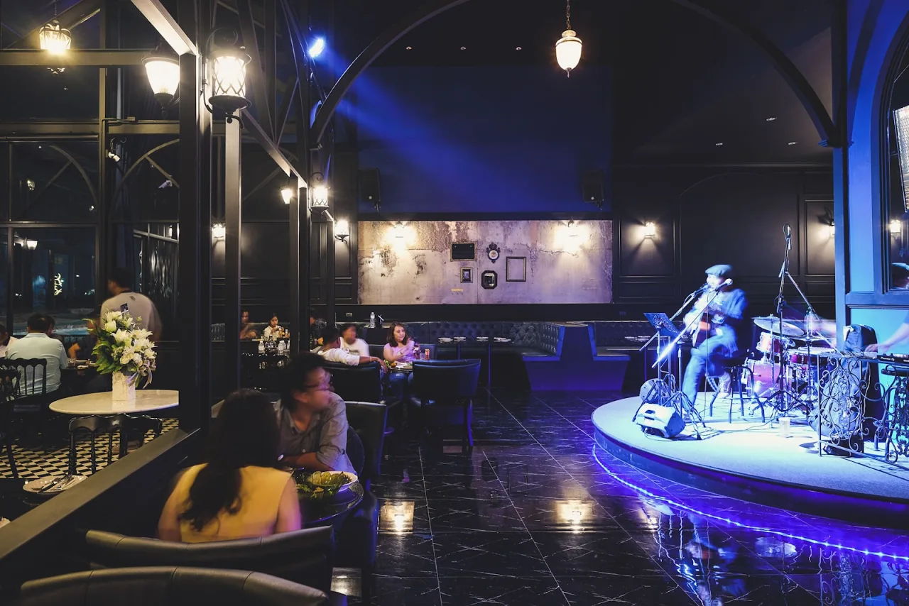 Fat Boy Tavern